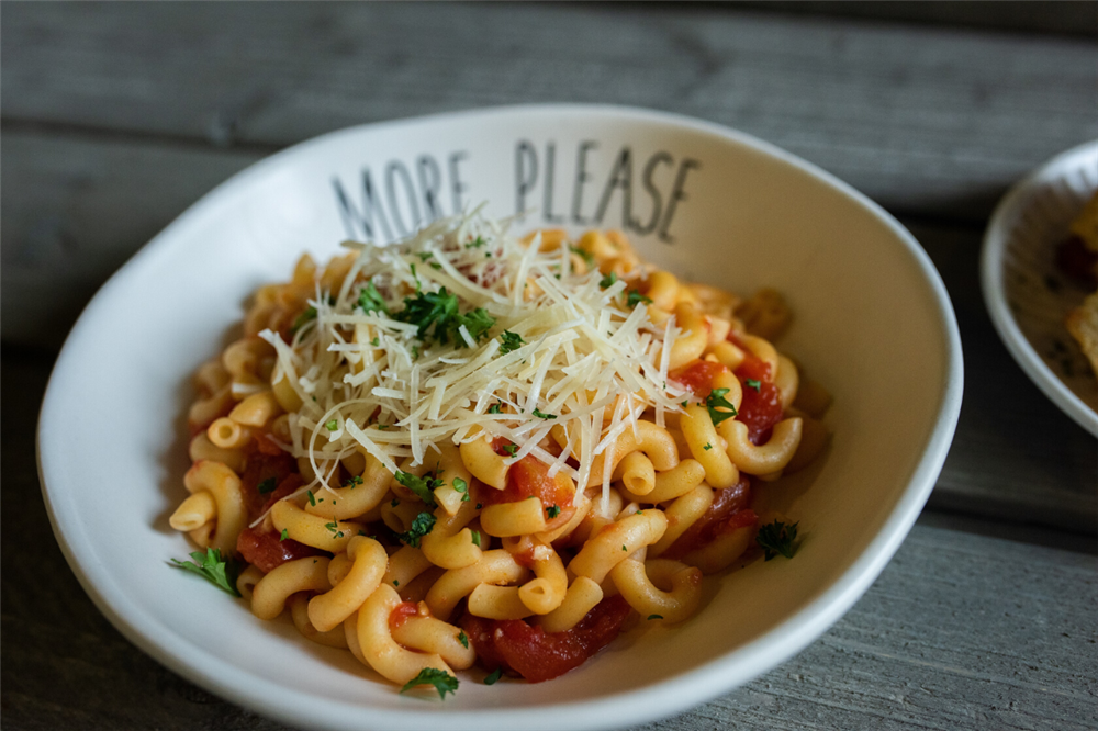 Stewed tomatoes with macaroni and parmesan